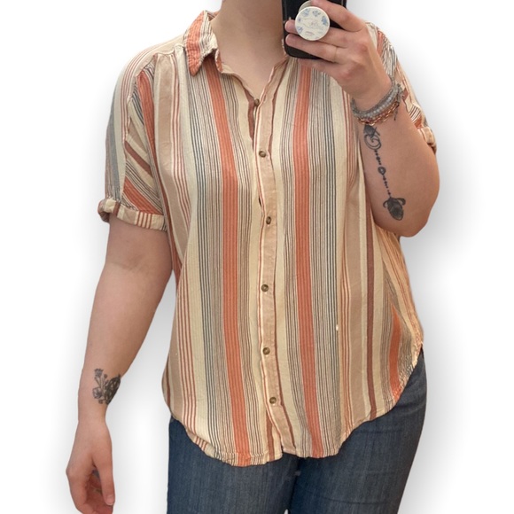 Universal Thread Blush Stripe Button Down - Picture 3 of 14